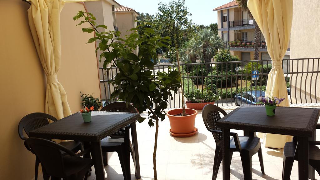 Affittacamere Il Terrazzo Di Archimede Syracuse ภายนอก รูปภาพ